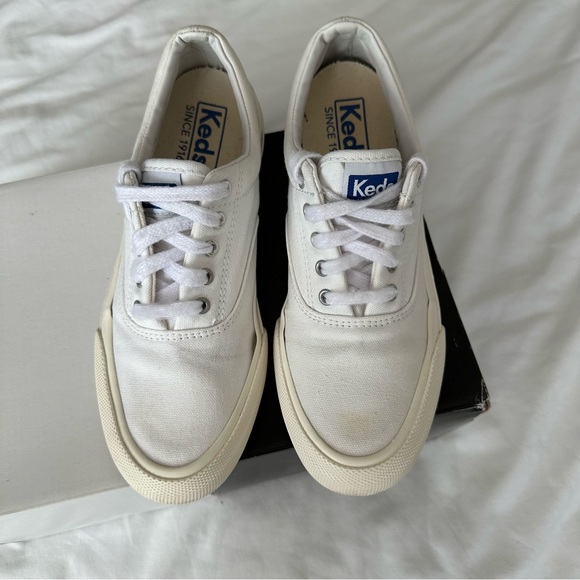 Keds Women's Champion Sneaker in white (size 5) - Picture 5 of 8